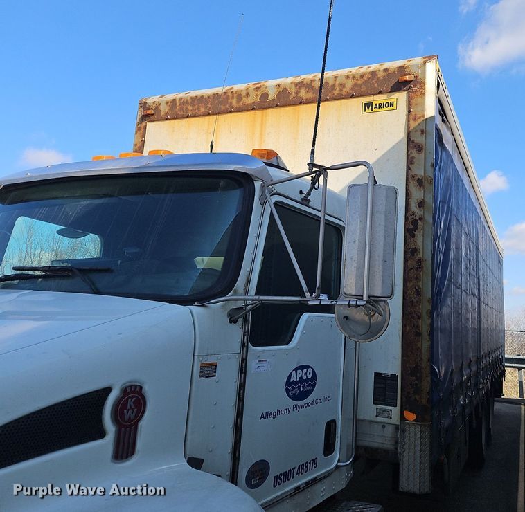 image for item OK9791 2017 Kenworth  T370 side curtain box truck