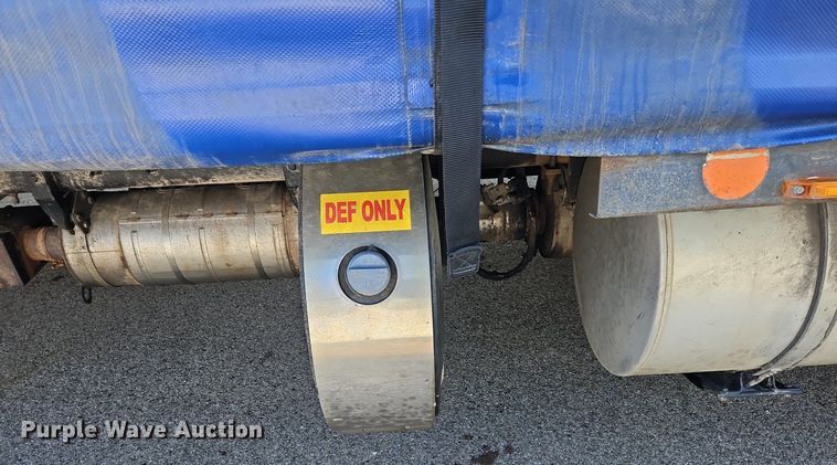 image for item OK9791 2017 Kenworth  T370 side curtain box truck