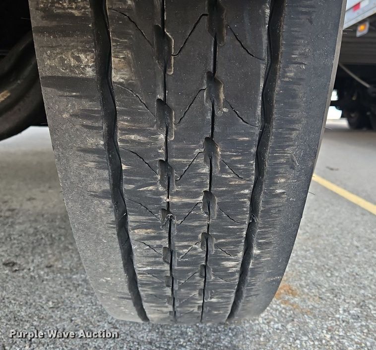 image for item OK9791 2017 Kenworth  T370 side curtain box truck