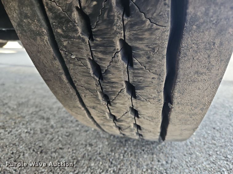 image for item OK9791 2017 Kenworth  T370 side curtain box truck