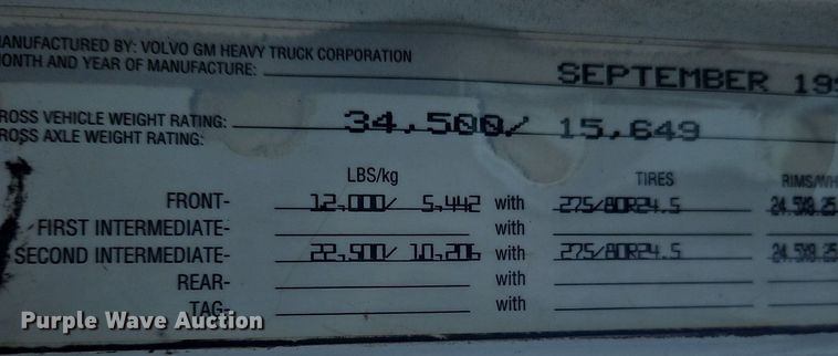 image for item OK9792 1998 Volvo WG semi truck