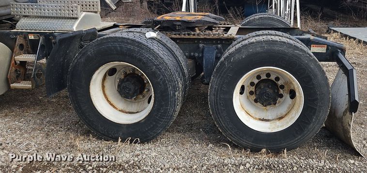 image for item OK9793 2019 Freightliner  Cascadia  semi truck