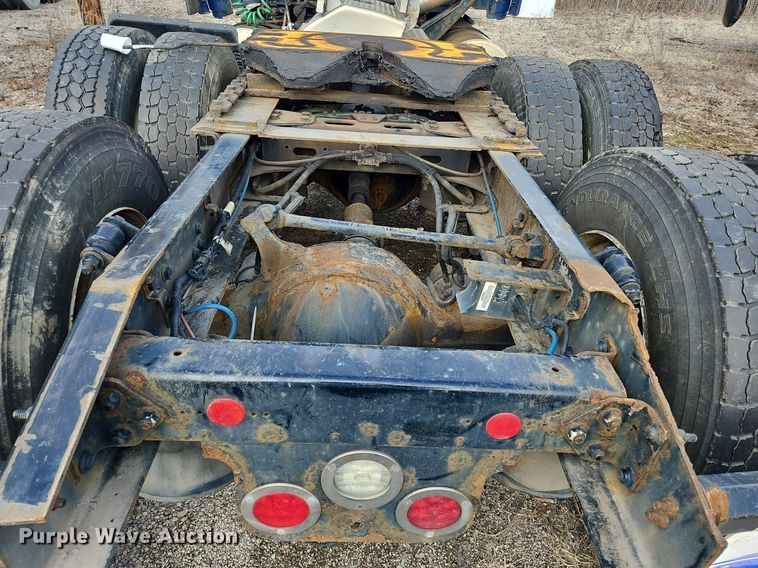 image for item OK9793 2019 Freightliner  Cascadia  semi truck