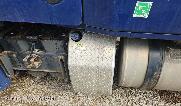 image for item OK9793 2019 Freightliner  Cascadia  semi truck