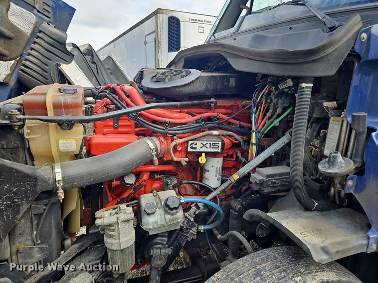 image for item OK9793 2019 Freightliner  Cascadia  semi truck