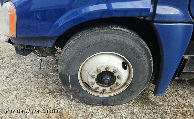 image for item OK9793 2019 Freightliner  Cascadia  semi truck