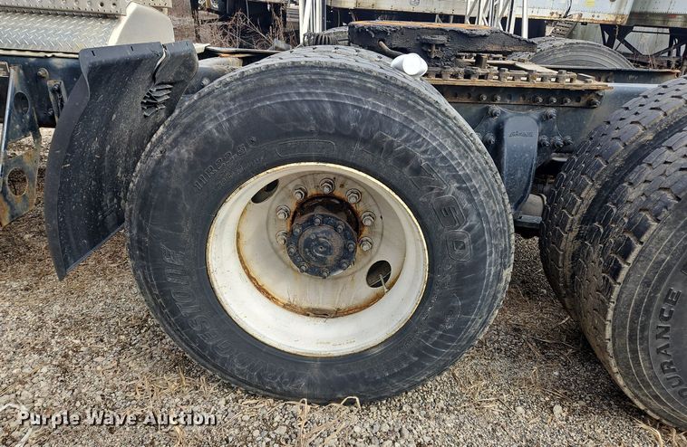 image for item OK9793 2019 Freightliner  Cascadia  semi truck