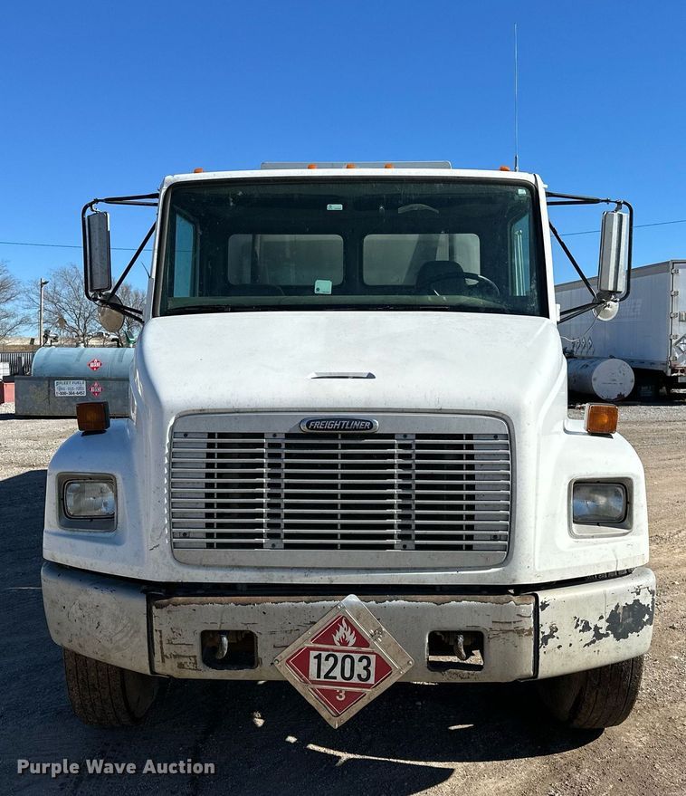 image for item OM9766 2004 Freightliner  FL70 fuel truck