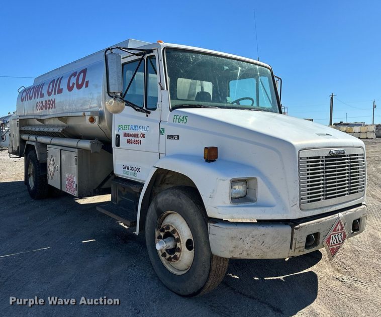 image for item OM9766 2004 Freightliner  FL70 fuel truck