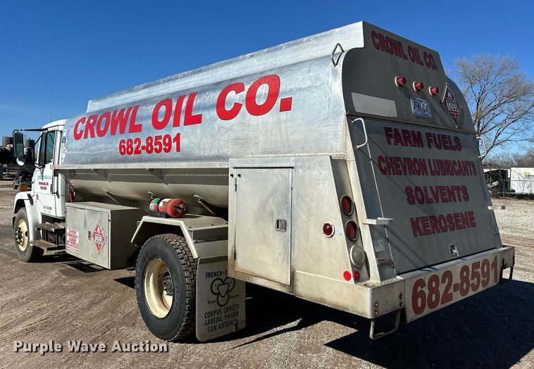 image for item OM9766 2004 Freightliner  FL70 fuel truck