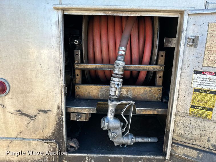 image for item OM9766 2004 Freightliner  FL70 fuel truck