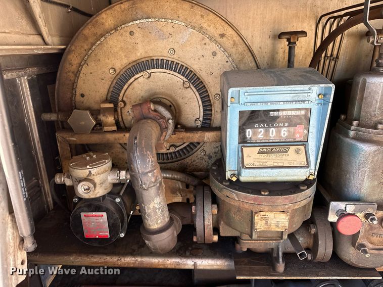 image for item OM9766 2004 Freightliner  FL70 fuel truck