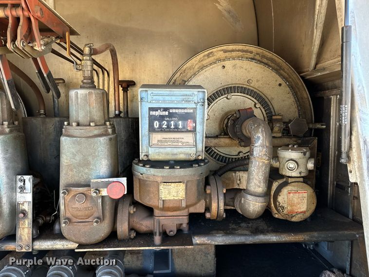 image for item OM9766 2004 Freightliner  FL70 fuel truck