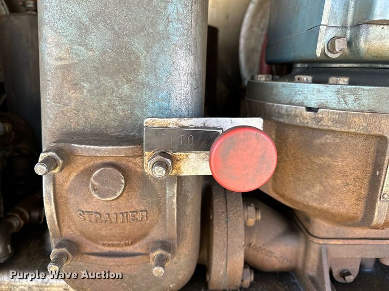 image for item OM9766 2004 Freightliner  FL70 fuel truck