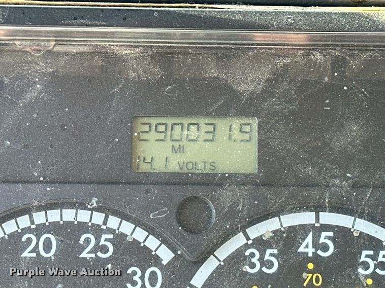 image for item OM9766 2004 Freightliner  FL70 fuel truck