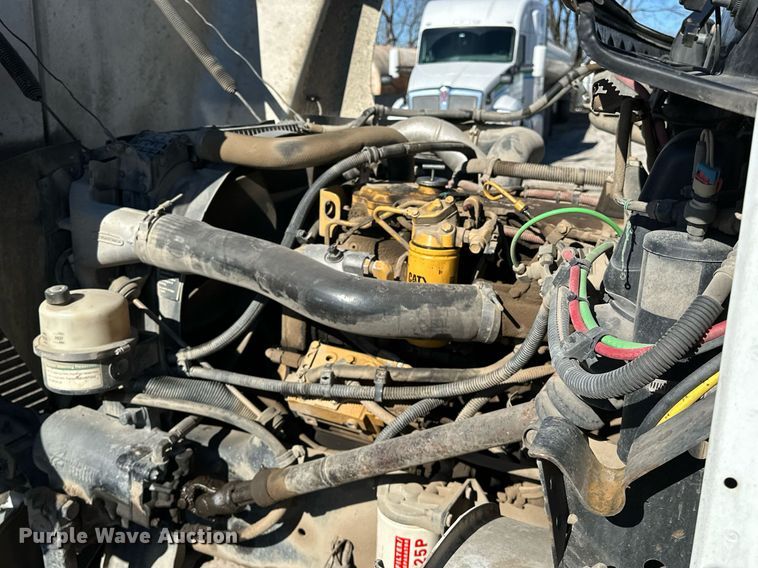 image for item OM9766 2004 Freightliner  FL70 fuel truck