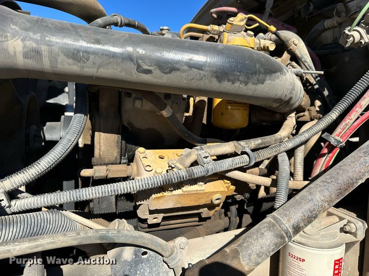 image for item OM9766 2004 Freightliner  FL70 fuel truck