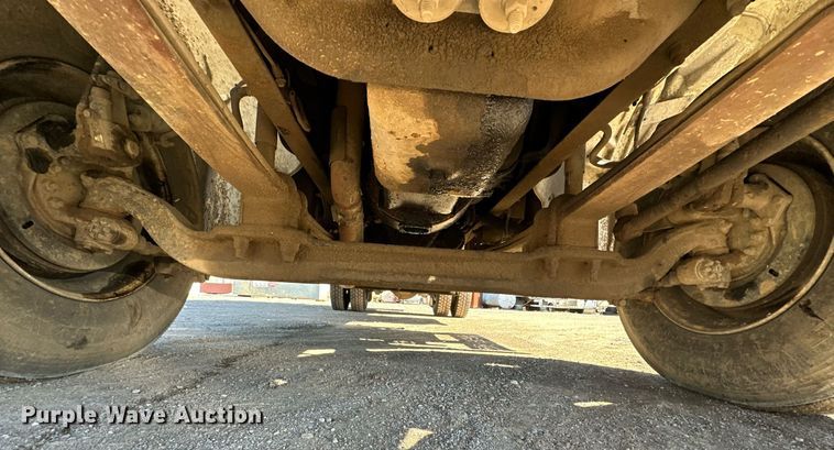 image for item OM9766 2004 Freightliner  FL70 fuel truck