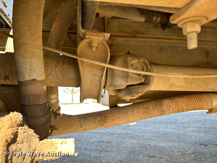 image for item OM9766 2004 Freightliner  FL70 fuel truck