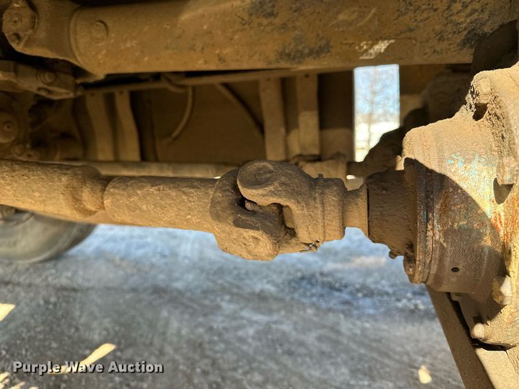 image for item OM9766 2004 Freightliner  FL70 fuel truck