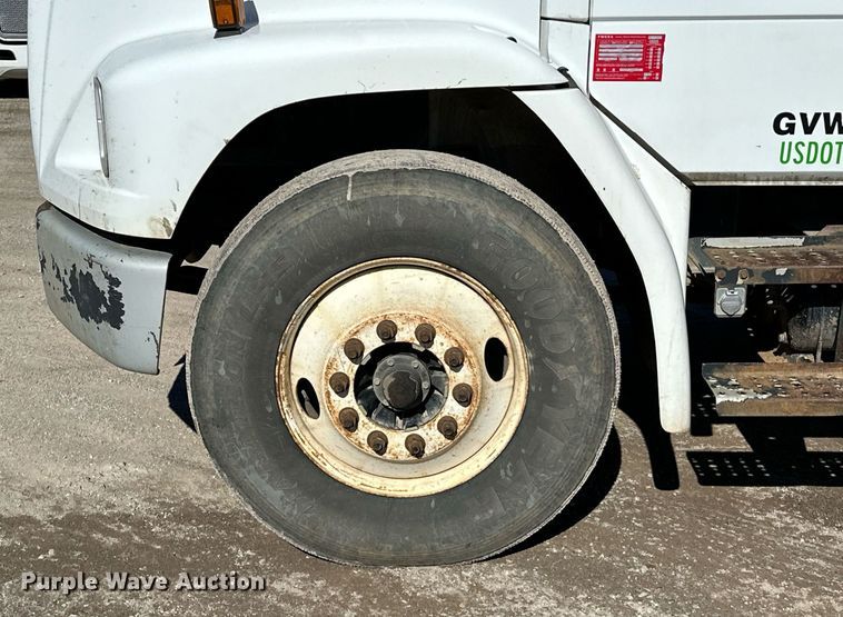 image for item OM9766 2004 Freightliner  FL70 fuel truck