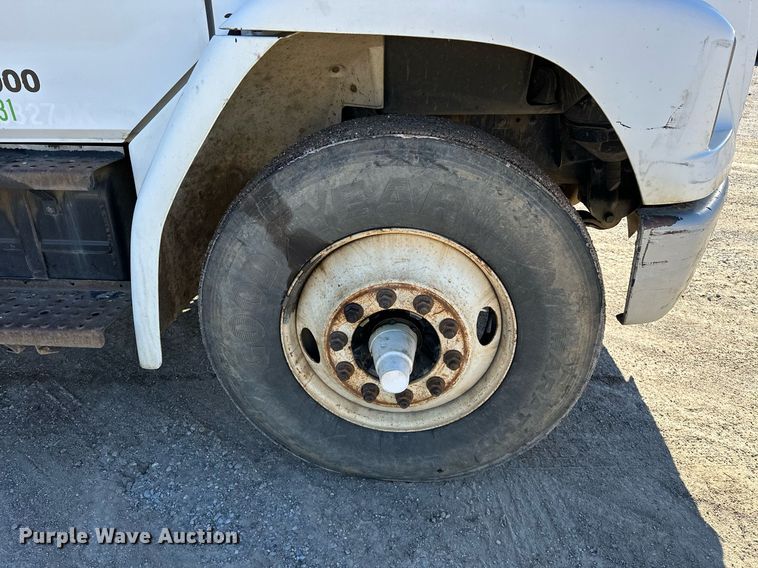 image for item OM9766 2004 Freightliner  FL70 fuel truck