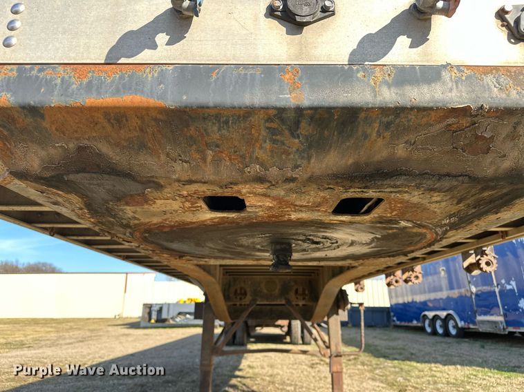 image for item OM9823 2000 Transcraft flatbed truck