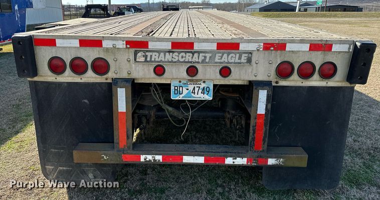 image for item OM9823 2000 Transcraft flatbed truck