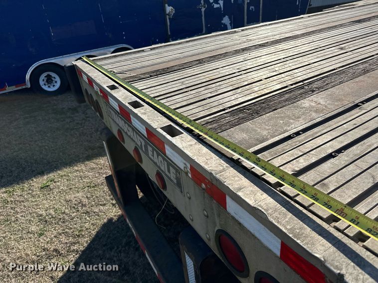 image for item OM9823 2000 Transcraft flatbed truck