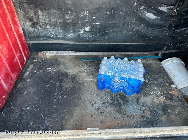 image for item OM9824 1998 International  4700 flatbed truck