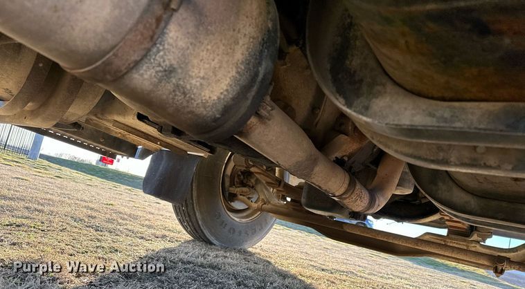 image for item OM9824 1998 International  4700 flatbed truck