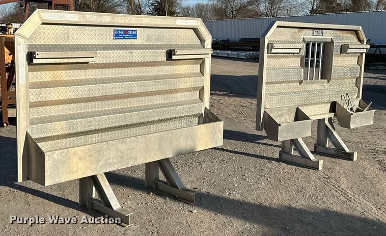 image for item OM9844 (2) headache racks