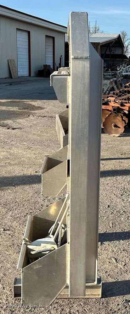 image for item OM9844 (2) headache racks