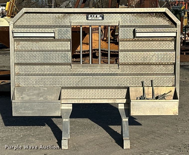 image for item OM9844 (2) headache racks