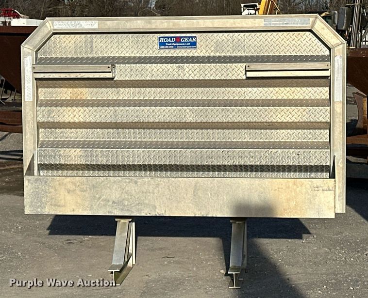 image for item OM9844 (2) headache racks