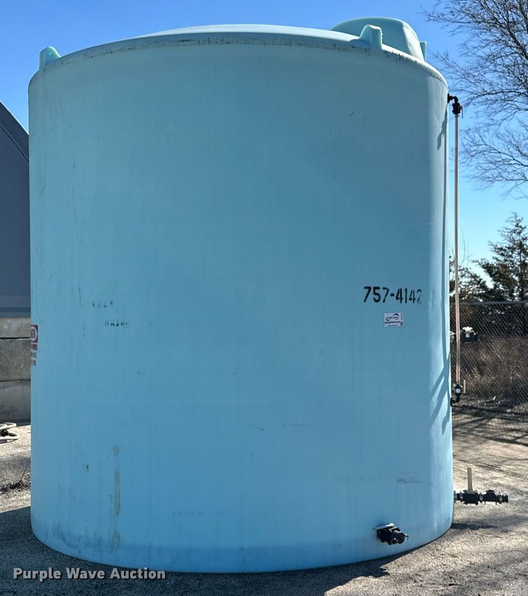 image for item DJ6233 Sprayer Specialties salt brine poly storage tank