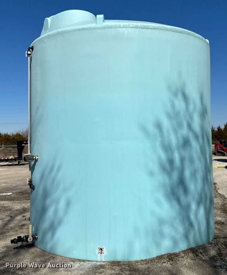 image for item DJ6233 Sprayer Specialties salt brine poly storage tank