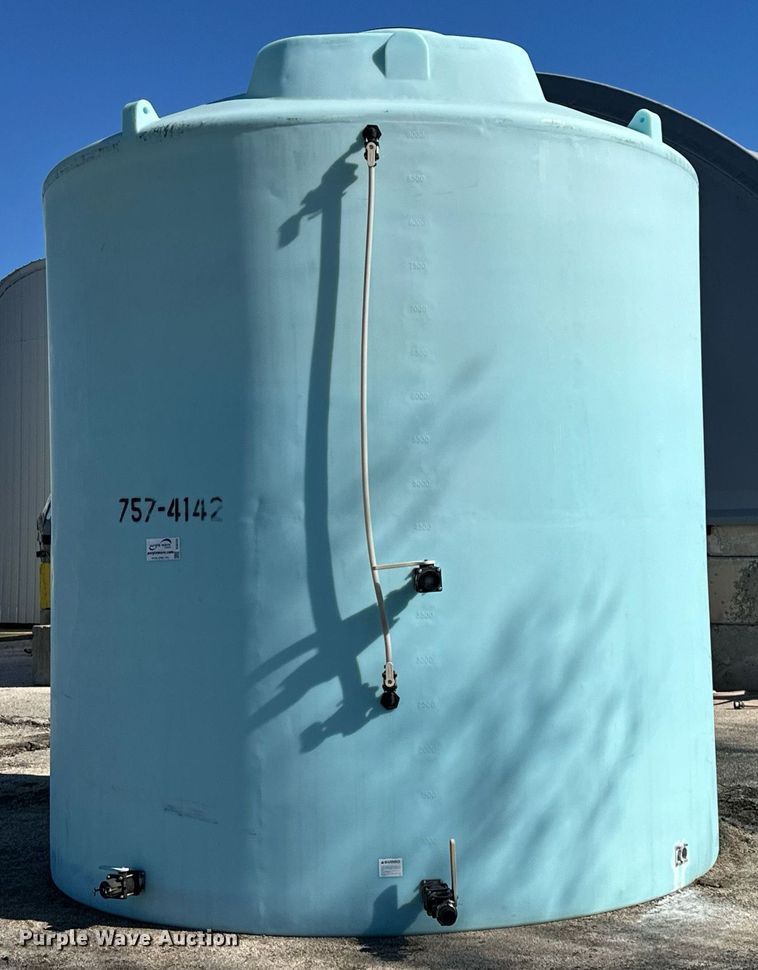 image for item DJ6233 Sprayer Specialties salt brine poly storage tank