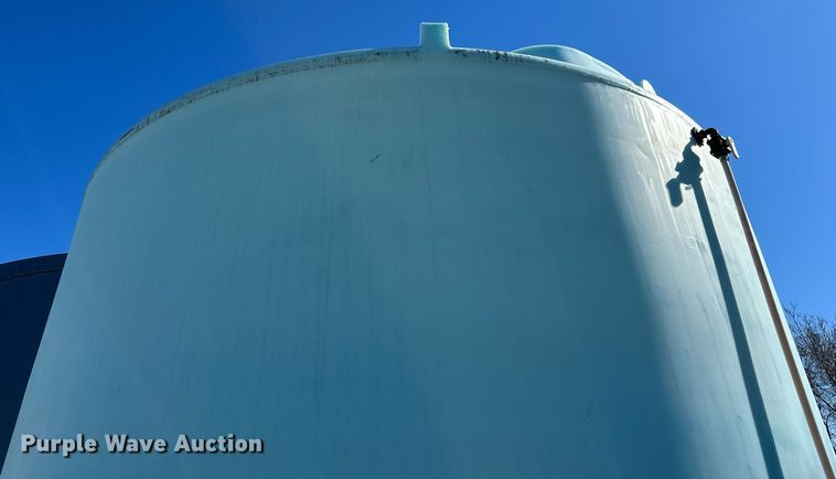 image for item DJ6233 Sprayer Specialties salt brine poly storage tank