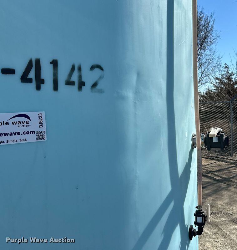 image for item DJ6233 Sprayer Specialties salt brine poly storage tank