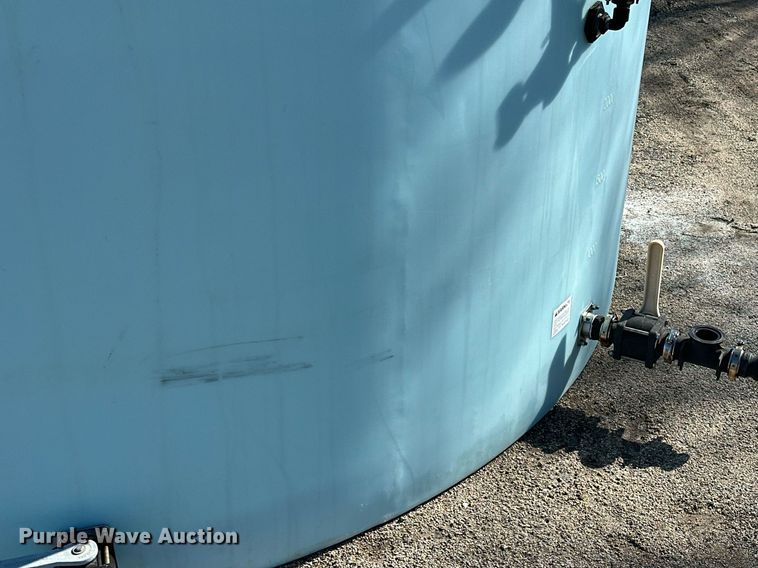 image for item DJ6233 Sprayer Specialties salt brine poly storage tank