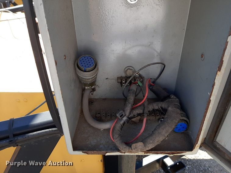 image for item DP2588 2004 Trinity TMA9000 crash attenuator
