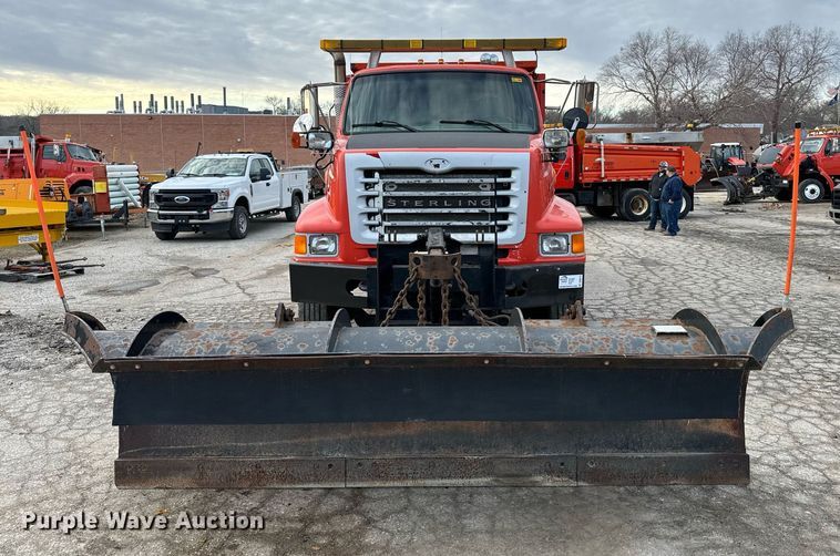 image for item DQ6213 2006 Sterling LT7500 dump truck