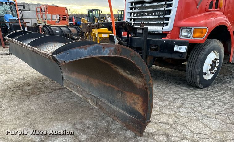 image for item DQ6213 2006 Sterling LT7500 dump truck