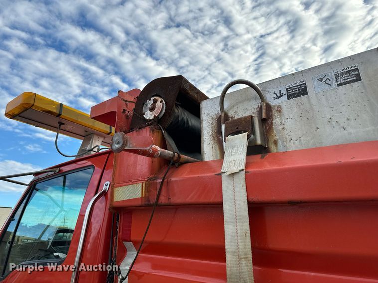 image for item DQ6213 2006 Sterling LT7500 dump truck