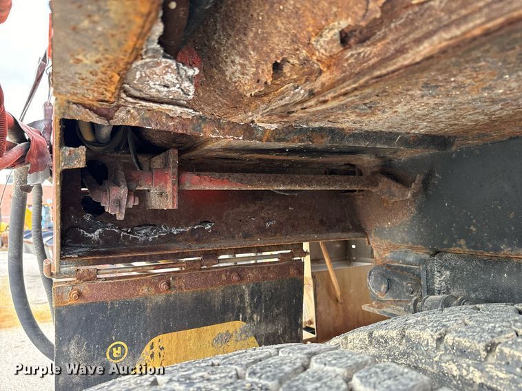 image for item DQ6213 2006 Sterling LT7500 dump truck