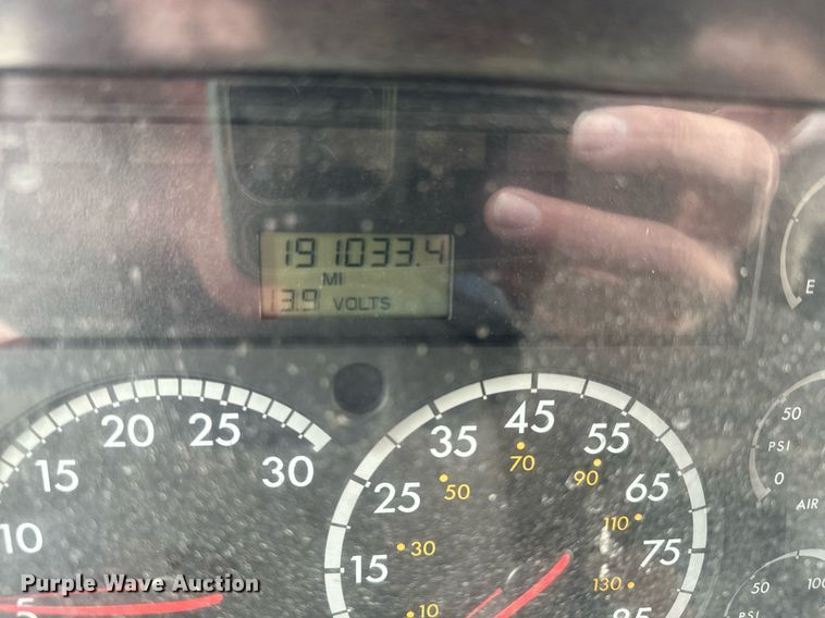 image for item DQ6213 2006 Sterling LT7500 dump truck