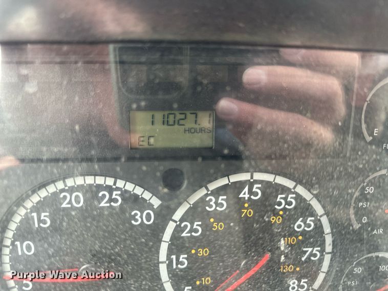 image for item DQ6213 2006 Sterling LT7500 dump truck