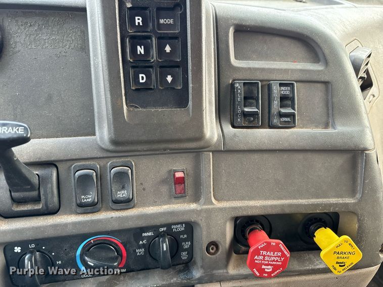 image for item DQ6213 2006 Sterling LT7500 dump truck