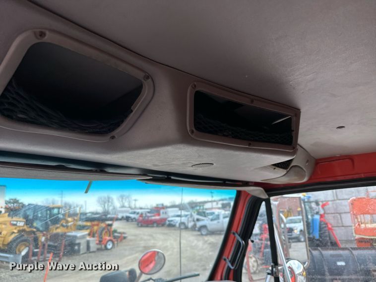 image for item DQ6213 2006 Sterling LT7500 dump truck